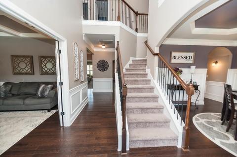 136 Redcroft Dr, Greer, SC 29651 photo 2