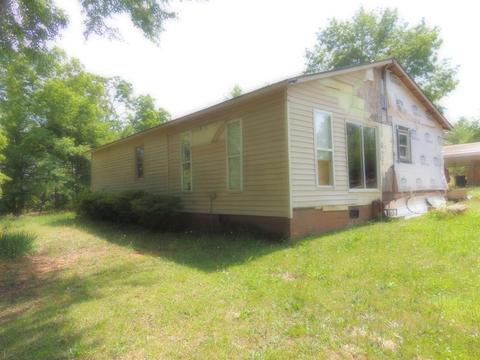 640 Ferree Rd, Campobello, SC 29322 photo 3