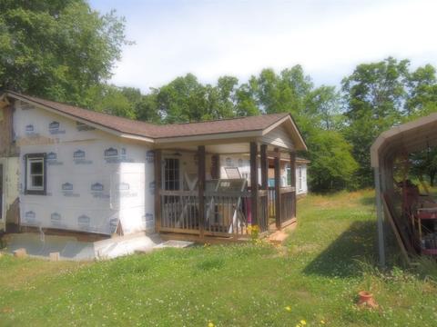 640 Ferree Rd, Campobello, SC 29322 photo 5