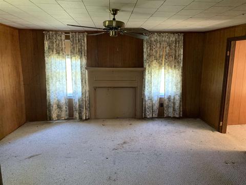 215 E Frontage Rd, Campobello, SC 29322 photo 7