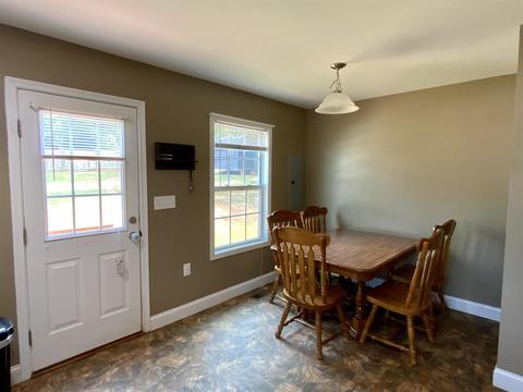 161 Rector St, Campobello, SC 29322 photo 5