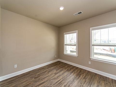 2110 Greasby Dr, Greer, SC 29650 photo 4