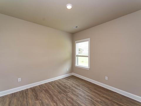 2110 Greasby Dr, Greer, SC 29650 photo 6