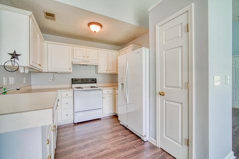 328 Hampton Ridge Dr, Greer, SC 29651 photo 11