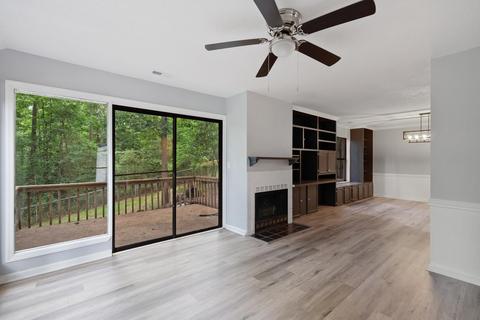 220 Brookside Dr, Duncan, SC 29334 photo 5