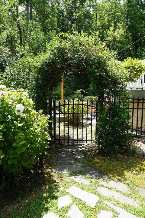 595 Braewick Rd, Tryon, NC 28782 photo 8
