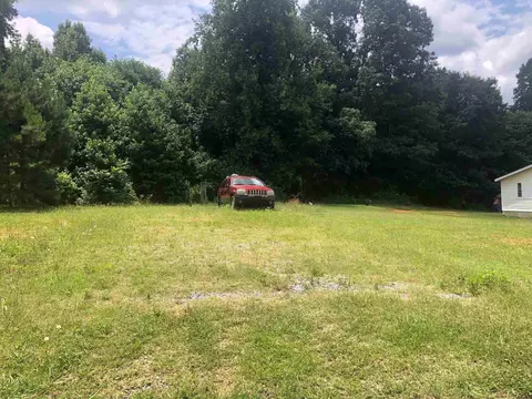 204 Jones St, Blacksburg, SC 29702 photo 2