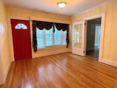 212 E Fairview Ave, Gaffney, SC 29340 photo 8