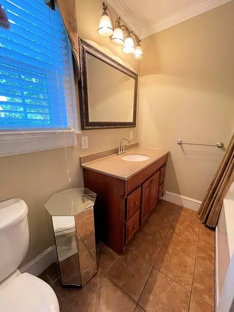 212 E Fairview Ave, Gaffney, SC 29340 photo 7
