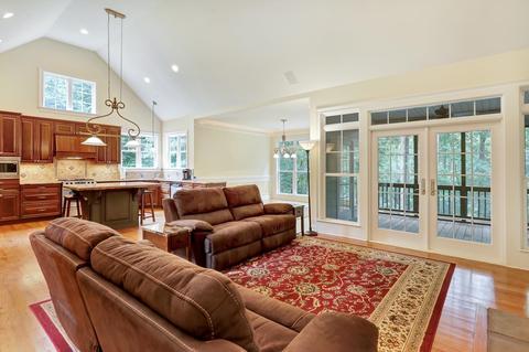 241 Byars St, Greer, SC 29651 photo 5