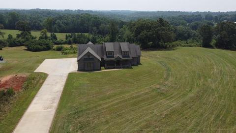 231 Silverton Dr, Gaffney, SC 29341 photo 2