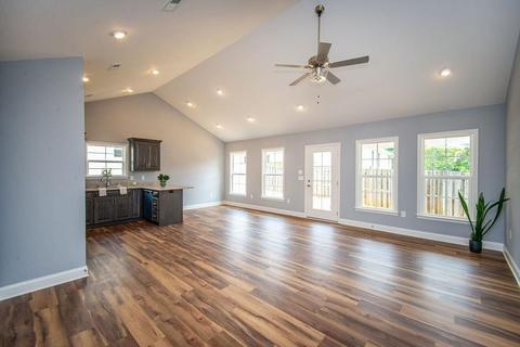 215 Ashton Dr, Moore, SC 29369 photo 3