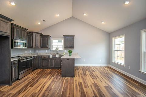 215 Ashton Dr, Moore, SC 29369 photo 9
