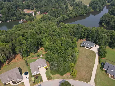 188 Roundstone Dr, Inman, SC 29349 photo 1