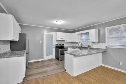 303 Tower Dr, Moore, SC 29369 photo 12