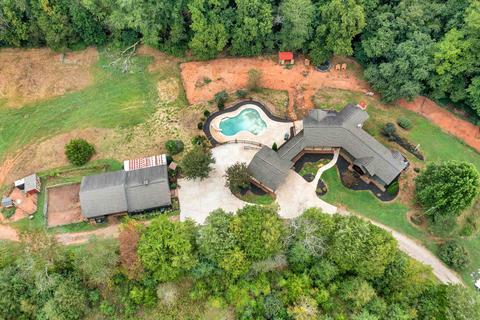 940 Christopher Rd, Campobello, SC 29322 photo 3