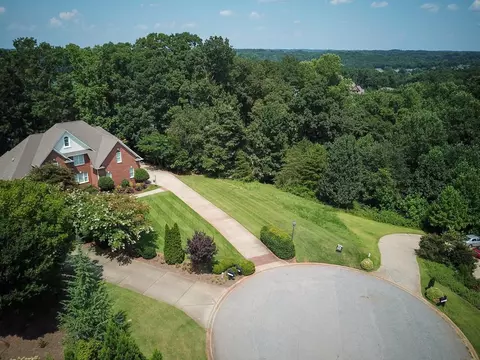 220 E Caledonia Ct, Inman, SC 29349 photo 2
