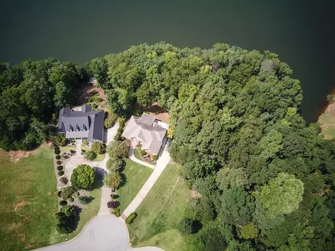 220 E Caledonia Ct, Inman, SC 29349 photo 8