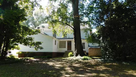 223 E Jefferies St, Gaffney, SC 29340 photo 2