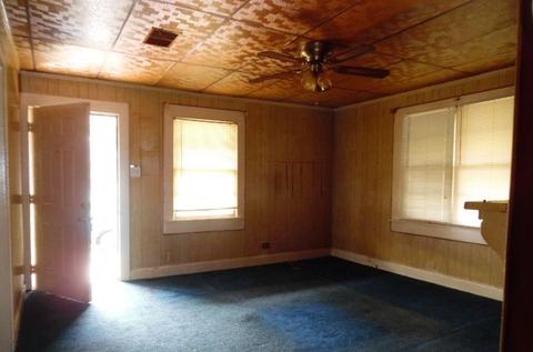 35 Chestnut St, Startex, SC 29377 photo 4