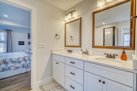 423 Dickson Rd, Campobello, SC 29322 photo 7