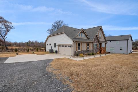 419 Dickson Rd, Campobello, SC 29322 photo 3