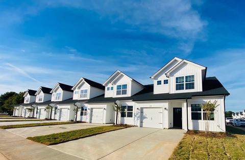 31 Table Mountain Trl, Greer, SC 29651 photo 1
