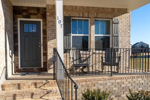 107 Enclave Dr, Greer, SC 29651 photo 2