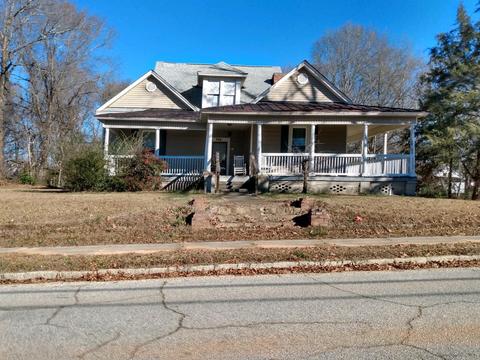 303 E Florida Sreet, Clinton, SC 29325 photo 1