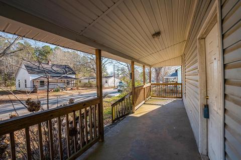 150 Pine St, Clinton, SC 29325 photo 4