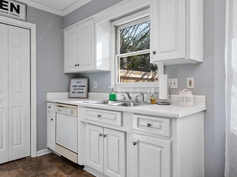 213 Ashton Dr, Moore, SC 29369 photo 9