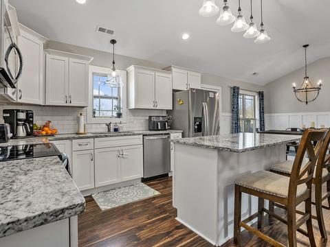 439 Dickson Rd, Campobello, SC 29322 photo 11