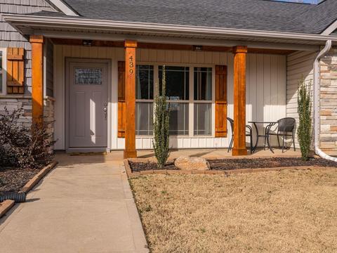 439 Dickson Rd, Campobello, SC 29322 photo 3