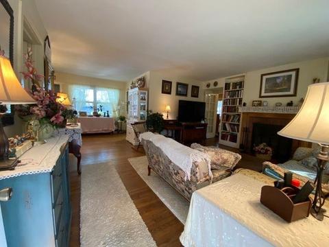70 Laurel Ave, Tryon, NC 28782 photo 4