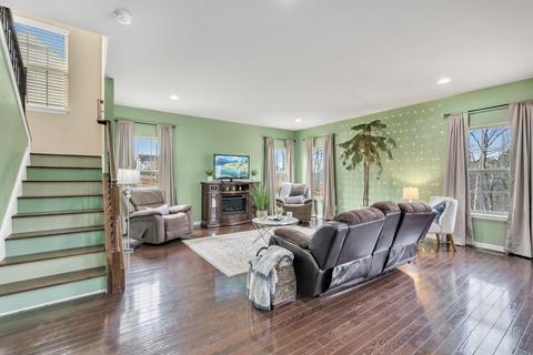 325 Regent Dr, Duncan, SC 29334 photo 5