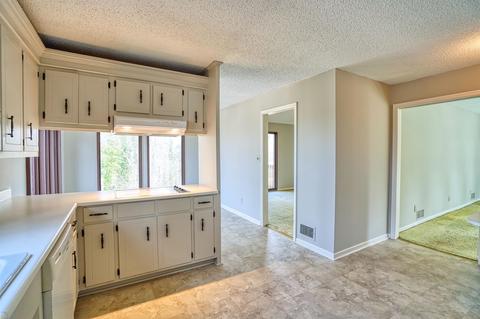 103 Riveredge Dr, Moore, SC 29369 photo 9