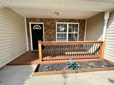 817 E Yorkswell Ct, Moore, SC 29369 photo 4