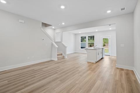 1370 Maplesmith Way, Moore, SC 29369 photo 4