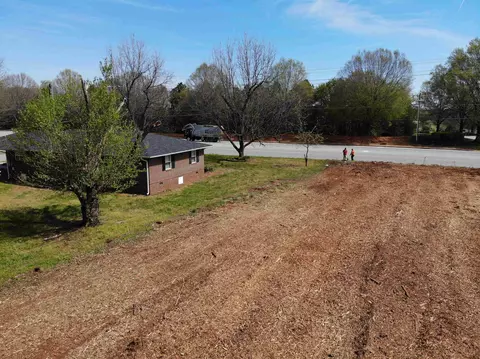 1050 E Main St, Duncan, SC 29334 photo 9