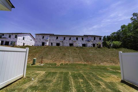 859 Thread Way, Greer, SC 29651 photo 9