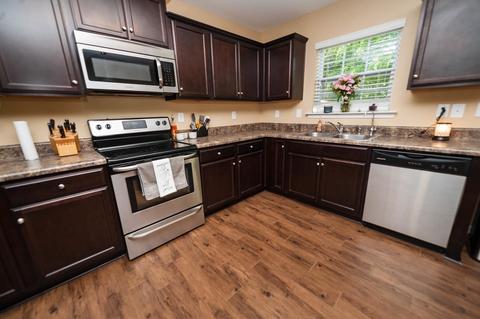 663 Markham Cir, Moore, SC 29369 photo 5