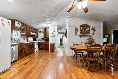 841 Pemberton St, Waterloo, SC 29384 photo 2
