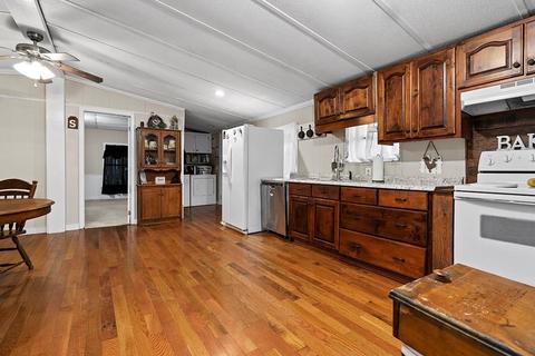 841 Pemberton St, Waterloo, SC 29384 photo 3