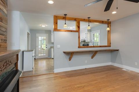 912 E Main St, Duncan, SC 29334 photo 10