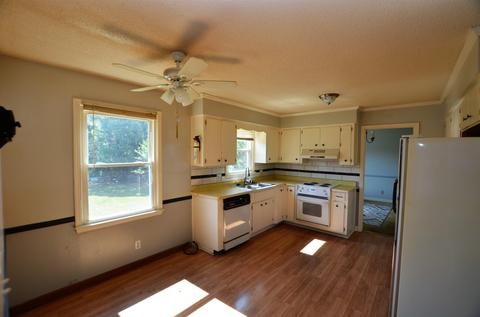 120 Jay Cir, Moore, SC 29369 photo 5
