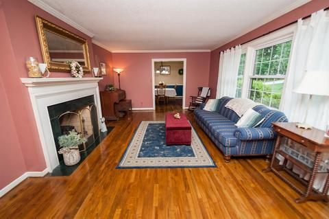 205 Riveredge Dr, Moore, SC 29369 photo 2