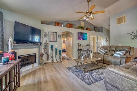 155 Maximus Dr, Greer, SC 29651 photo 4