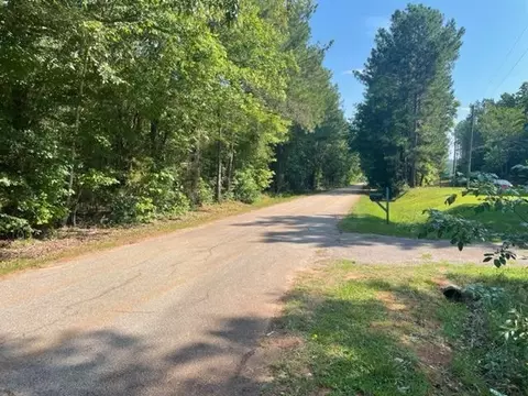 477 Eaves Rd, Whitmire, SC 29178 photo 6