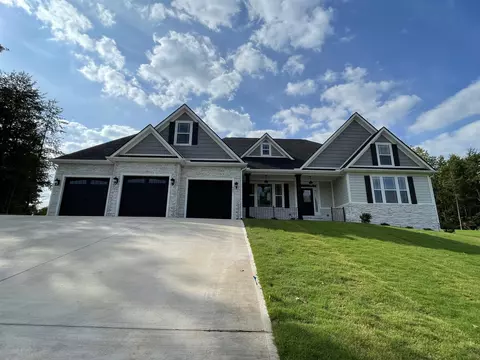 505 Apache Pl, Marietta, SC 29661