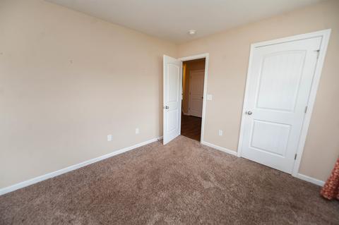 419 Split Oak Ln, Inman, SC 29349 photo 3